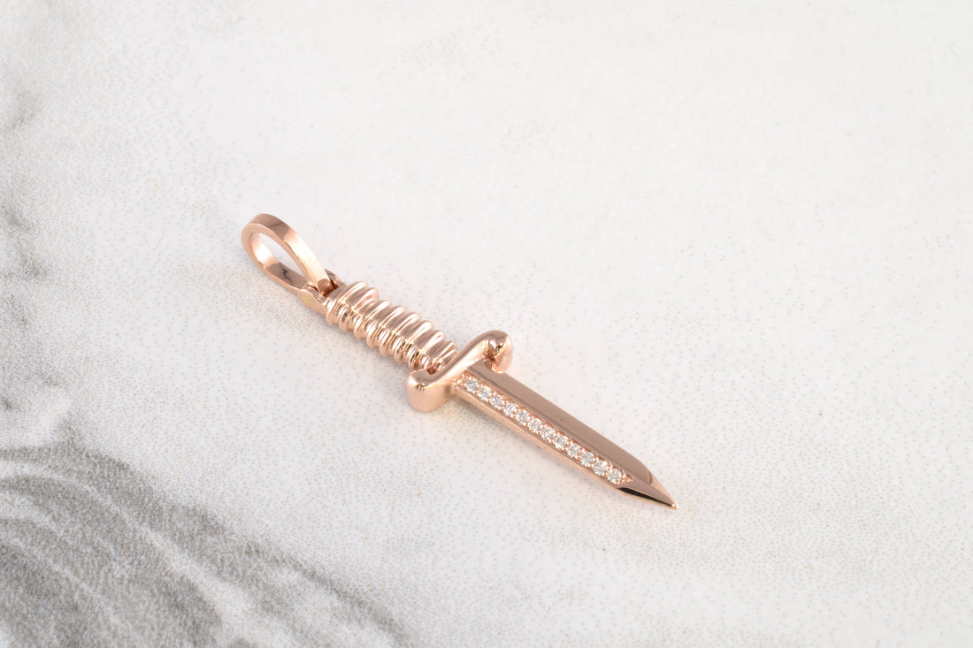 Issa Dagger Pendant