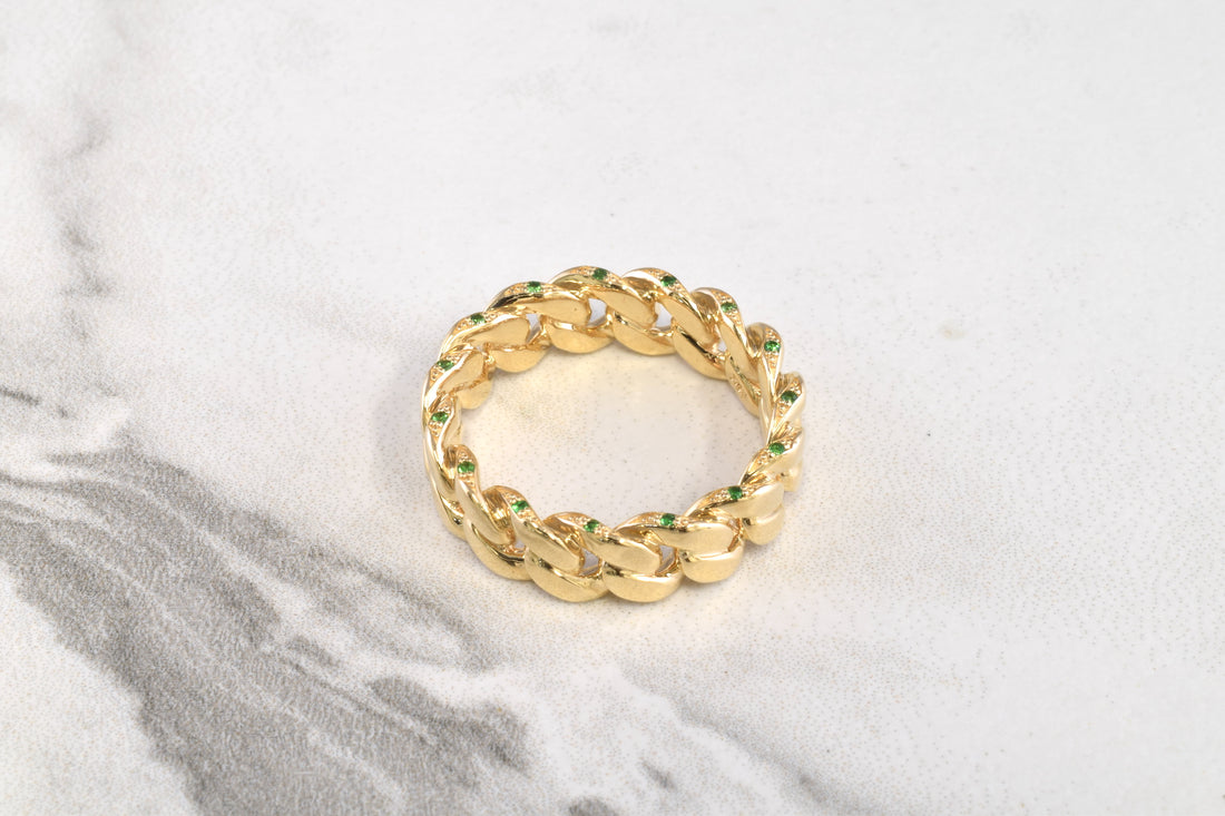 Hidden Cuban link ring V2 w/Tsavorite