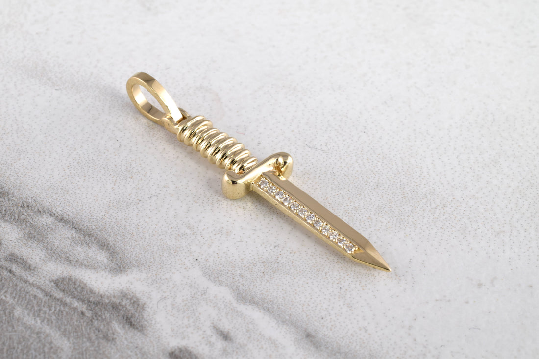 Issa Dagger Pendant