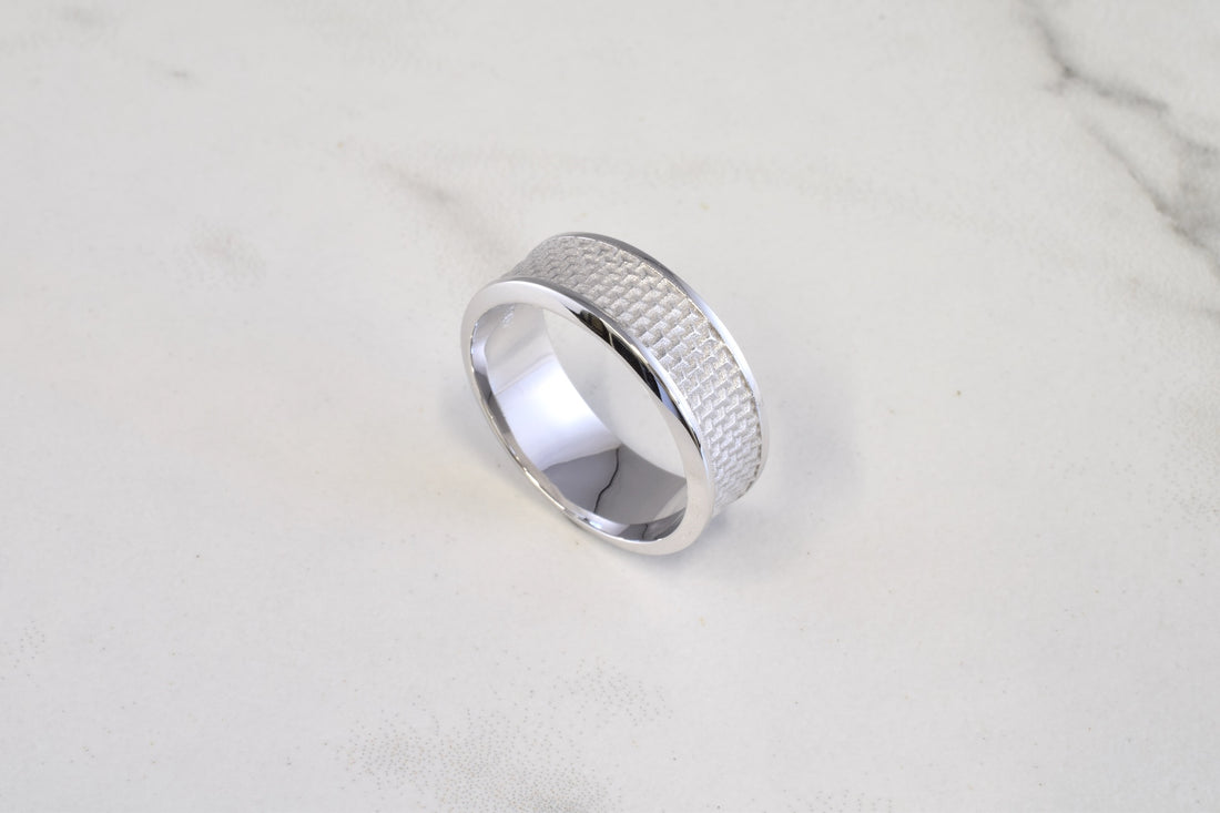 Gojard Ring 8mm (No Stones)